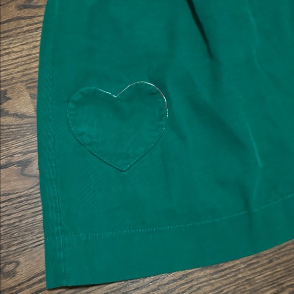 Mini Boden Green Corduroy Dress with Heart Shaped Pockets EUC 2T-3T - Picture 3 of 8